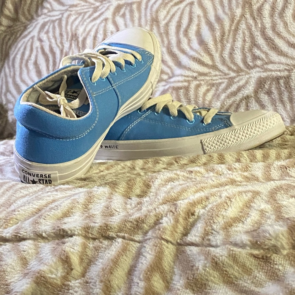 Converse - Picture 5 of 5